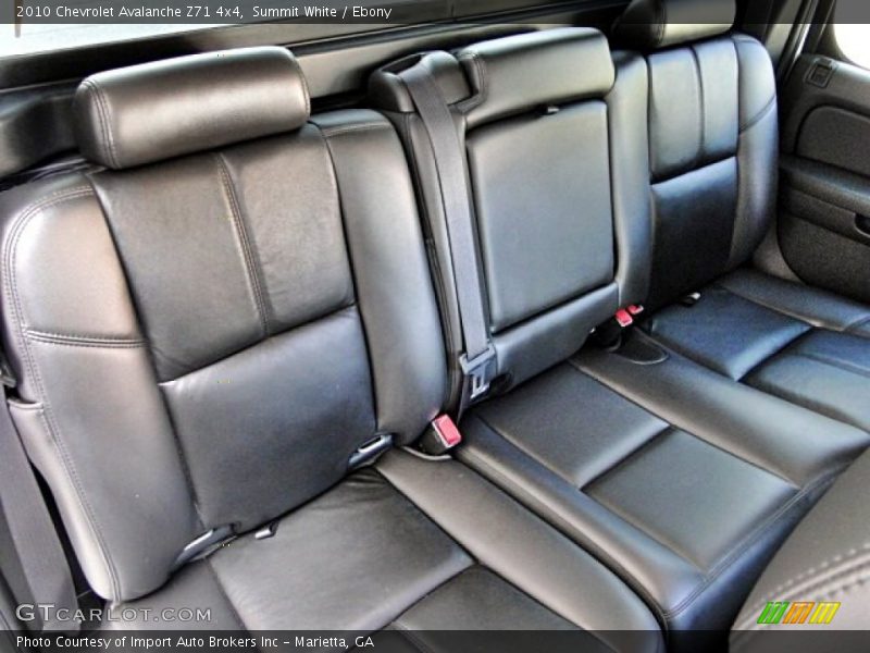 Summit White / Ebony 2010 Chevrolet Avalanche Z71 4x4