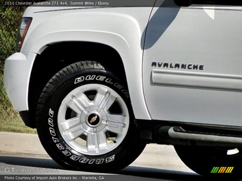 Summit White / Ebony 2010 Chevrolet Avalanche Z71 4x4