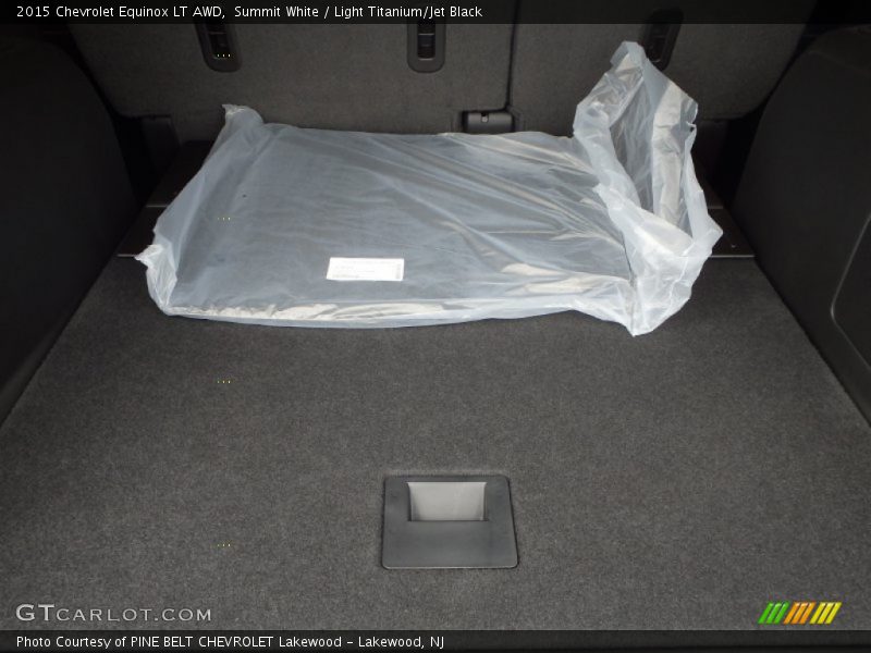Summit White / Light Titanium/Jet Black 2015 Chevrolet Equinox LT AWD