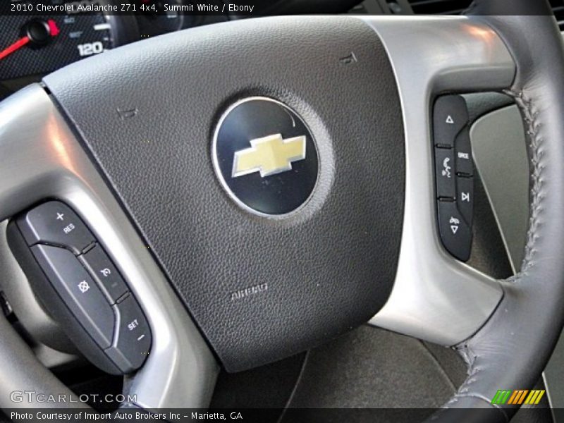 Summit White / Ebony 2010 Chevrolet Avalanche Z71 4x4