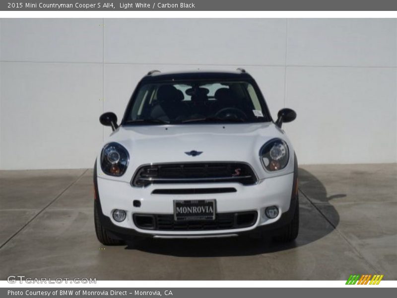 Light White / Carbon Black 2015 Mini Countryman Cooper S All4