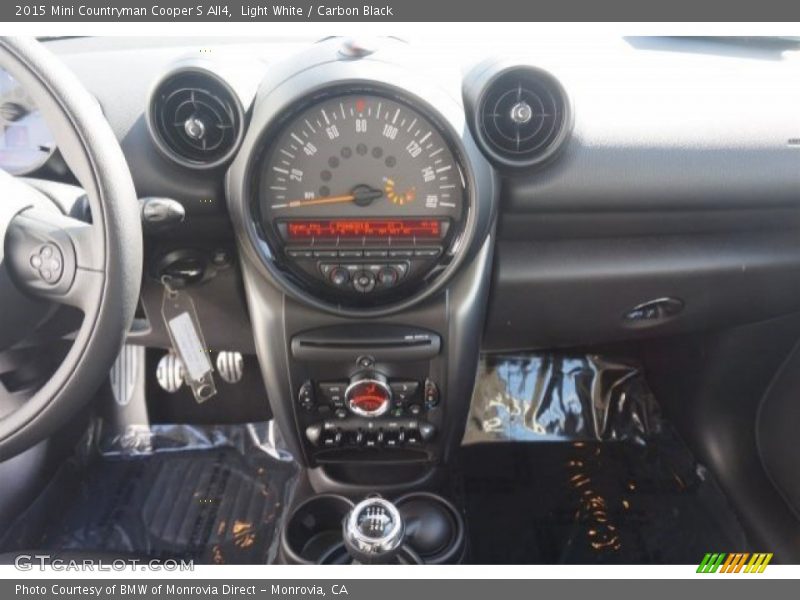 Light White / Carbon Black 2015 Mini Countryman Cooper S All4