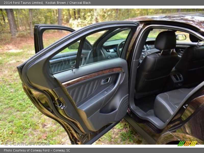 Kodiak Brown / Charcoal Black 2014 Ford Taurus Limited