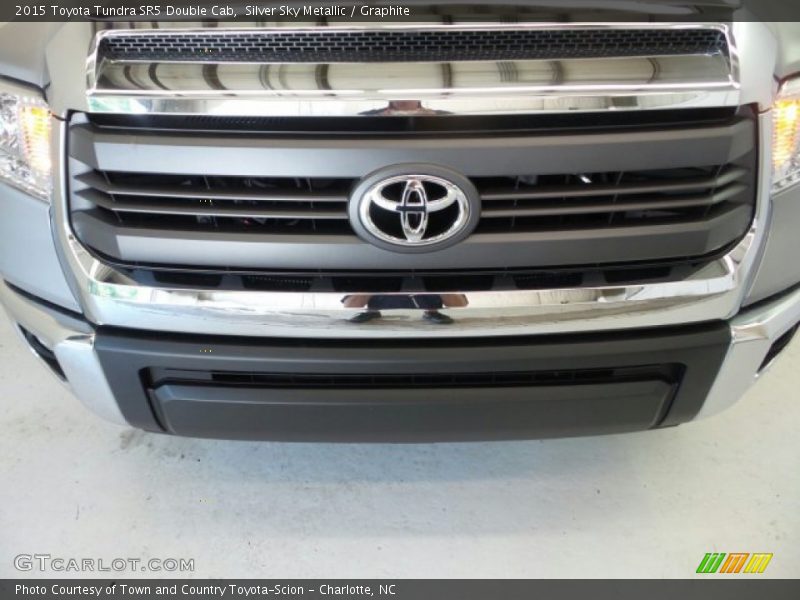 Silver Sky Metallic / Graphite 2015 Toyota Tundra SR5 Double Cab