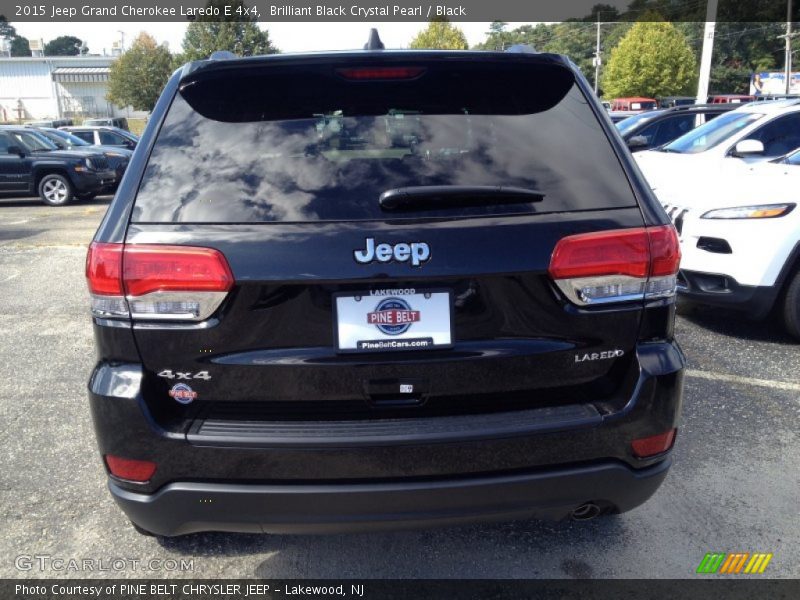 Brilliant Black Crystal Pearl / Black 2015 Jeep Grand Cherokee Laredo E 4x4