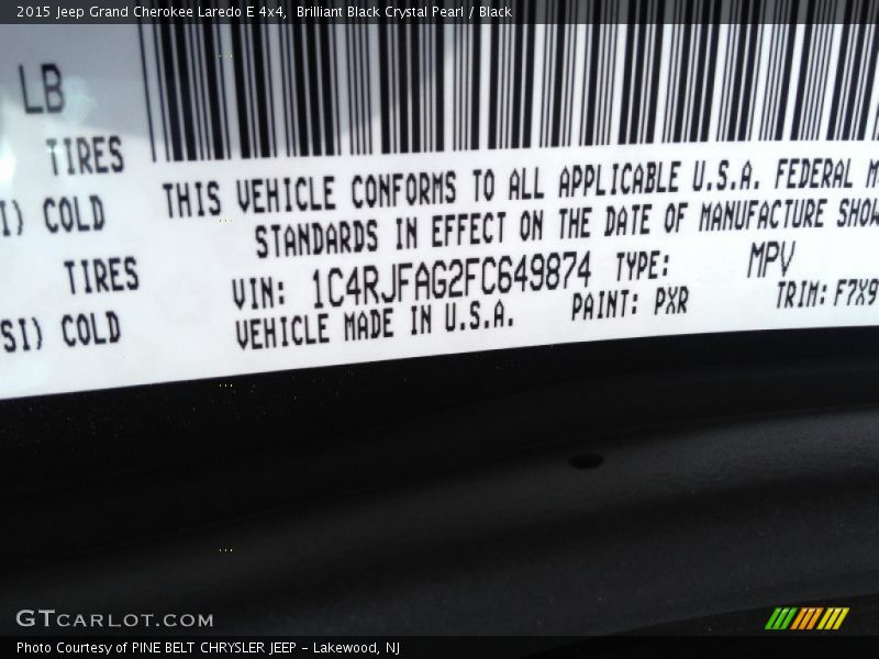Brilliant Black Crystal Pearl / Black 2015 Jeep Grand Cherokee Laredo E 4x4