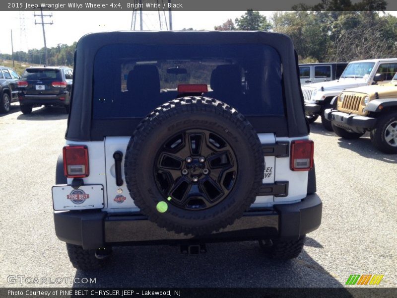 Bright White / Black 2015 Jeep Wrangler Willys Wheeler 4x4