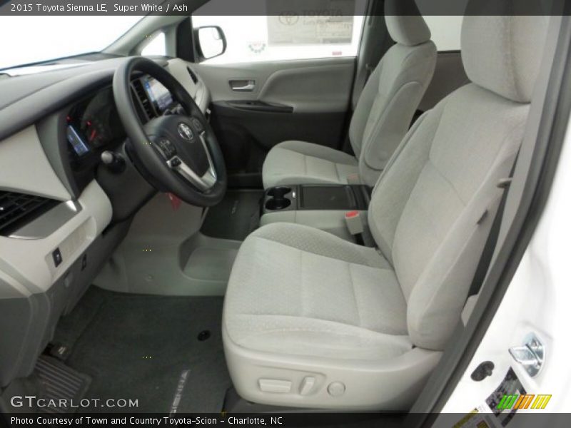 Super White / Ash 2015 Toyota Sienna LE