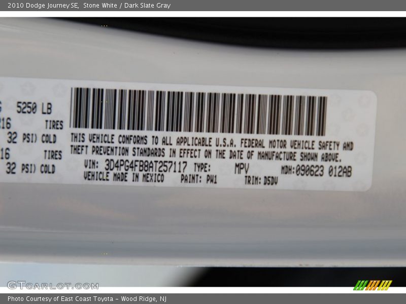 Stone White / Dark Slate Gray 2010 Dodge Journey SE