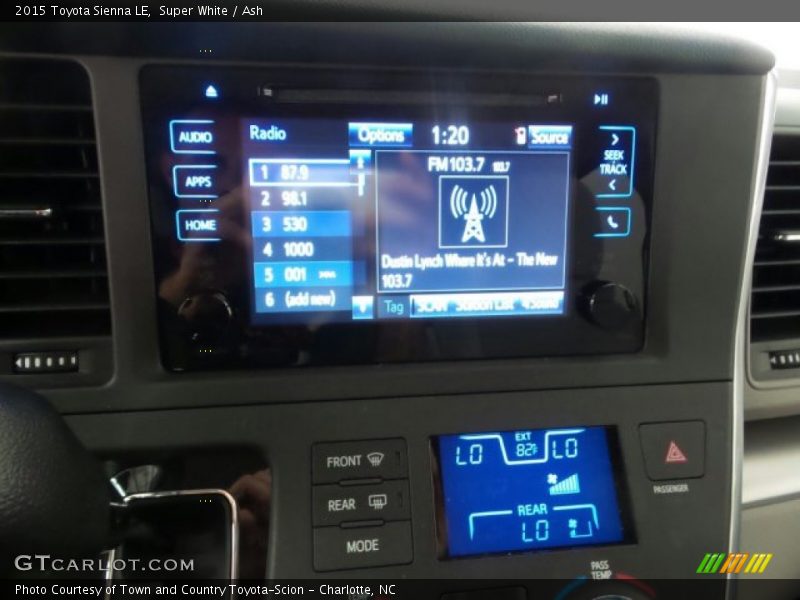 Super White / Ash 2015 Toyota Sienna LE