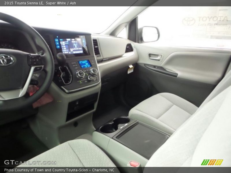 Super White / Ash 2015 Toyota Sienna LE