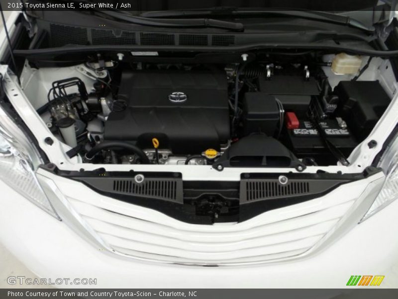 Super White / Ash 2015 Toyota Sienna LE