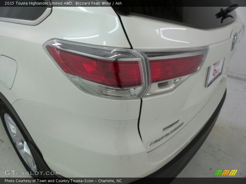 Blizzard Pearl White / Ash 2015 Toyota Highlander Limited AWD