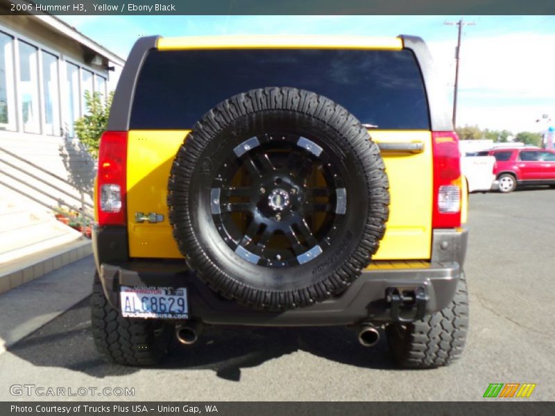 Yellow / Ebony Black 2006 Hummer H3