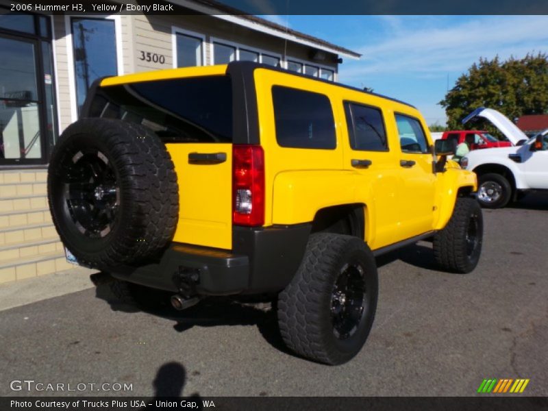 Yellow / Ebony Black 2006 Hummer H3