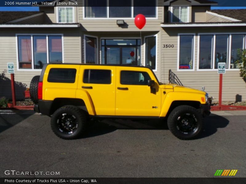 Yellow / Ebony Black 2006 Hummer H3