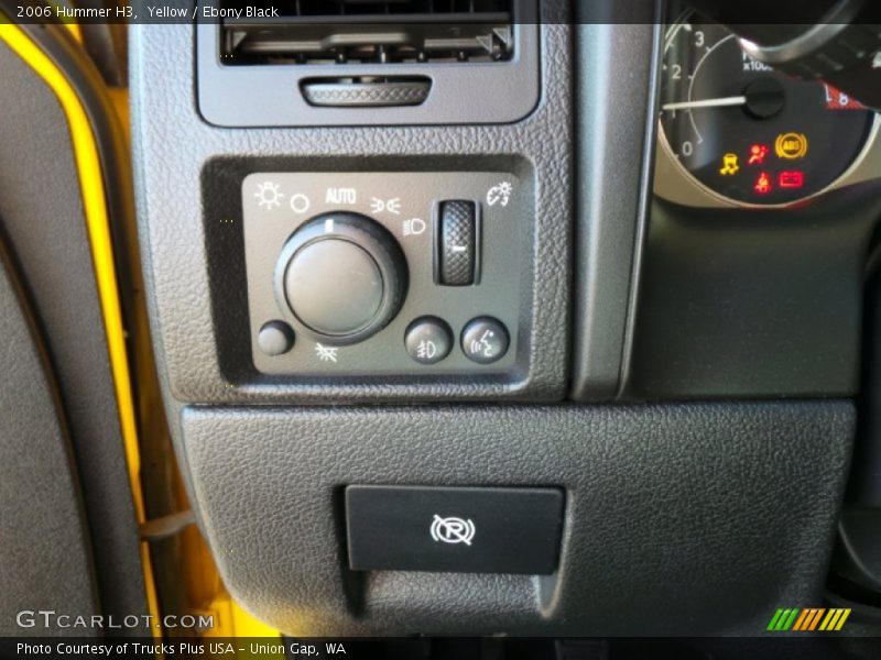 Yellow / Ebony Black 2006 Hummer H3