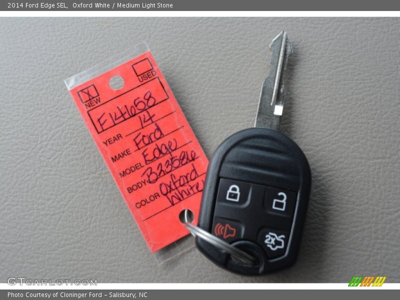 Oxford White / Medium Light Stone 2014 Ford Edge SEL