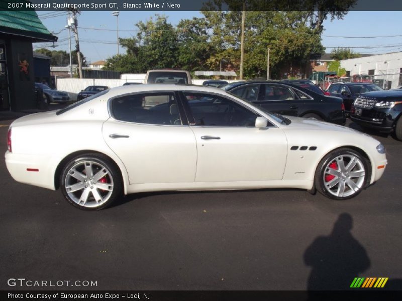Bianco White / Nero 2007 Maserati Quattroporte Sport GT