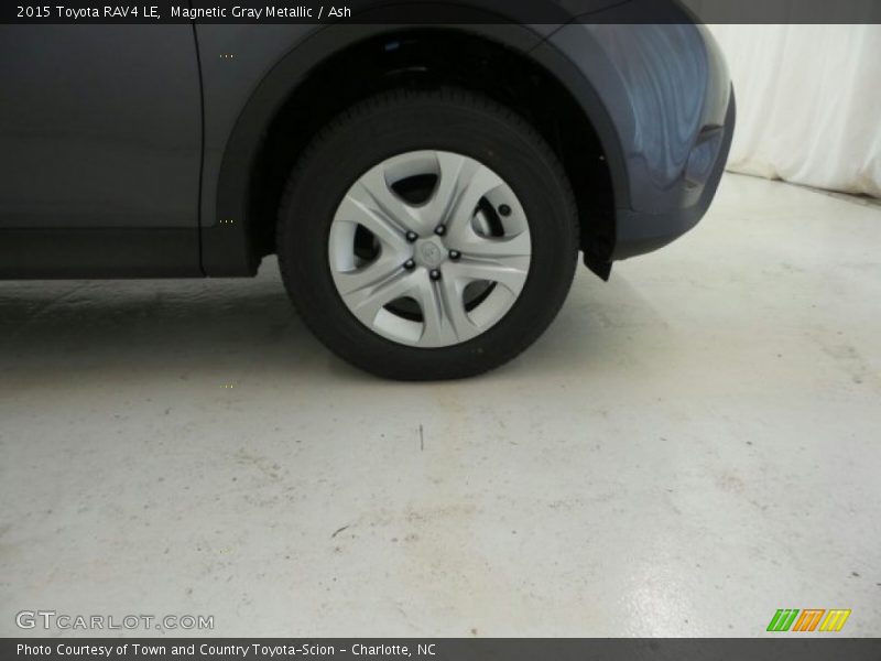 Magnetic Gray Metallic / Ash 2015 Toyota RAV4 LE