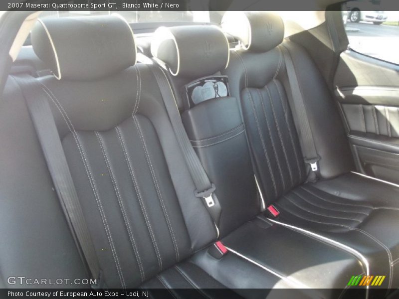 Bianco White / Nero 2007 Maserati Quattroporte Sport GT