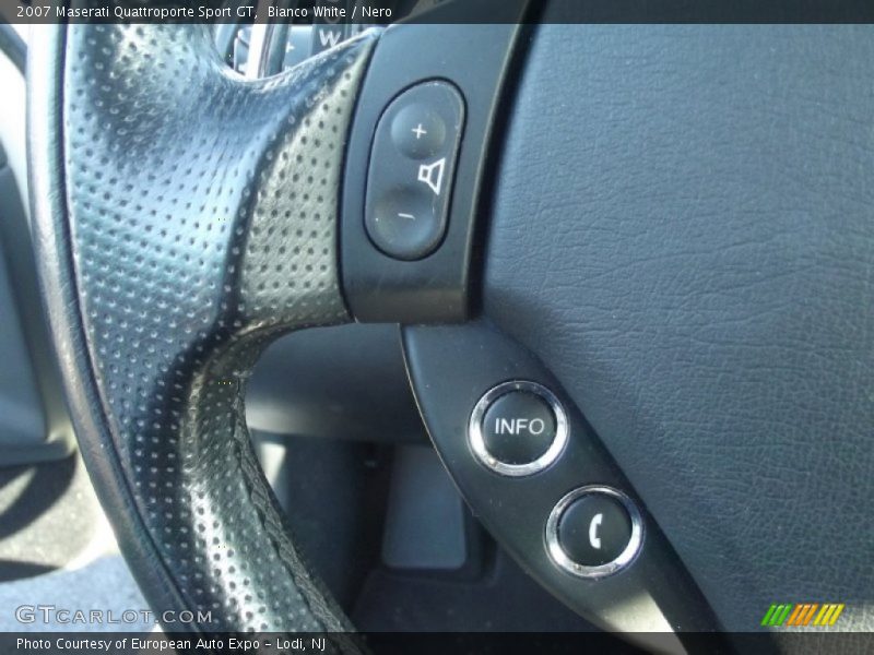 Bianco White / Nero 2007 Maserati Quattroporte Sport GT