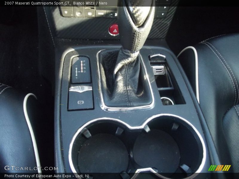 Bianco White / Nero 2007 Maserati Quattroporte Sport GT