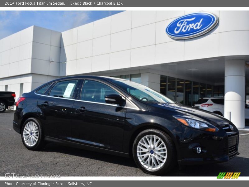 Tuxedo Black / Charcoal Black 2014 Ford Focus Titanium Sedan