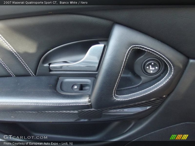 Bianco White / Nero 2007 Maserati Quattroporte Sport GT