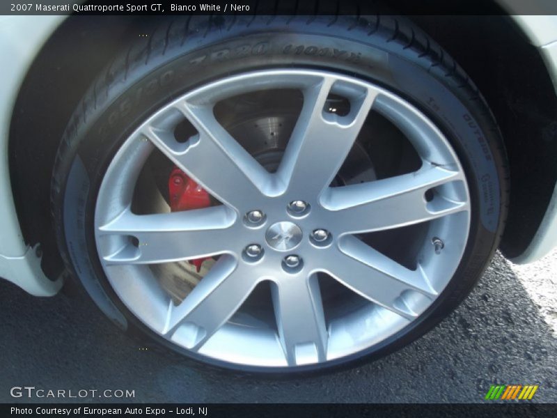 Bianco White / Nero 2007 Maserati Quattroporte Sport GT