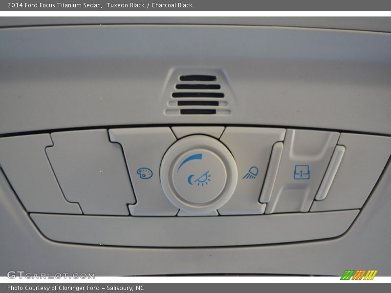 Tuxedo Black / Charcoal Black 2014 Ford Focus Titanium Sedan