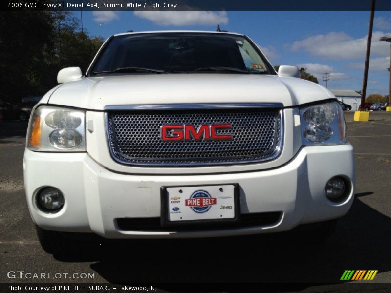 Summit White / Light Gray 2006 GMC Envoy XL Denali 4x4
