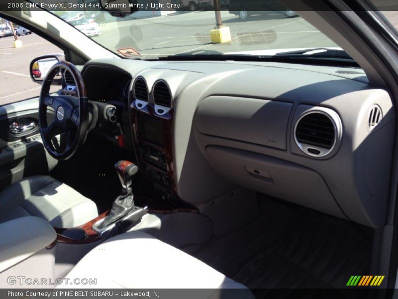 Summit White / Light Gray 2006 GMC Envoy XL Denali 4x4