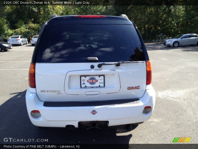 Summit White / Light Gray 2006 GMC Envoy XL Denali 4x4