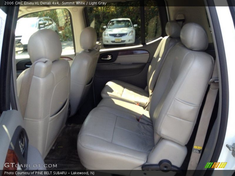 Summit White / Light Gray 2006 GMC Envoy XL Denali 4x4
