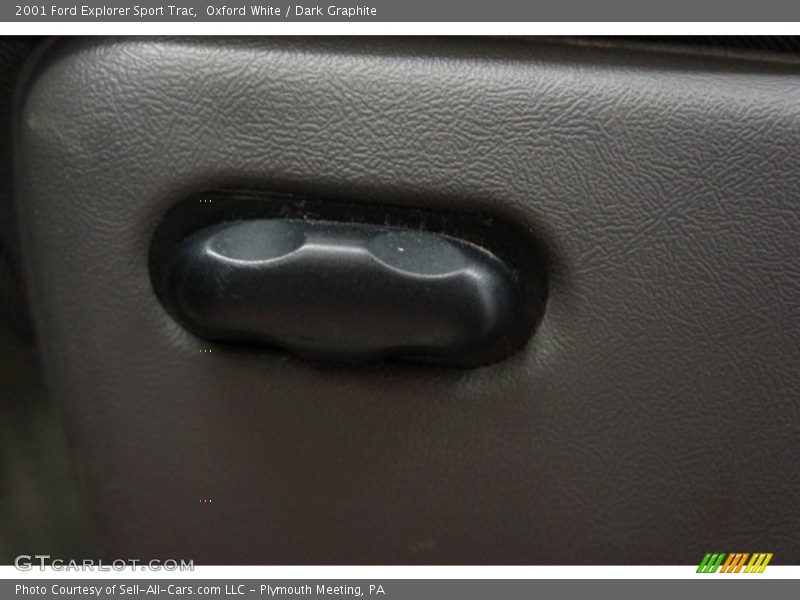 Oxford White / Dark Graphite 2001 Ford Explorer Sport Trac