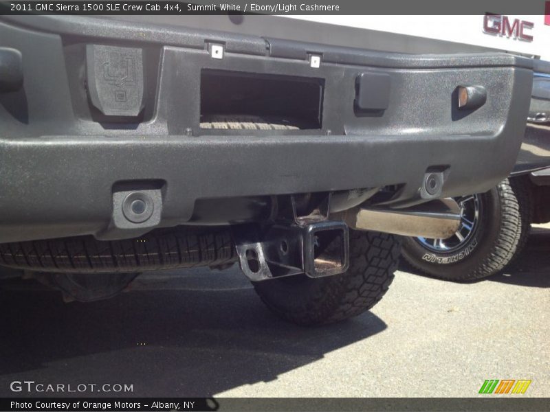 Summit White / Ebony/Light Cashmere 2011 GMC Sierra 1500 SLE Crew Cab 4x4