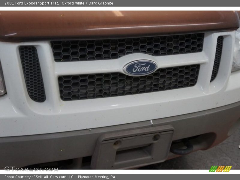 Oxford White / Dark Graphite 2001 Ford Explorer Sport Trac