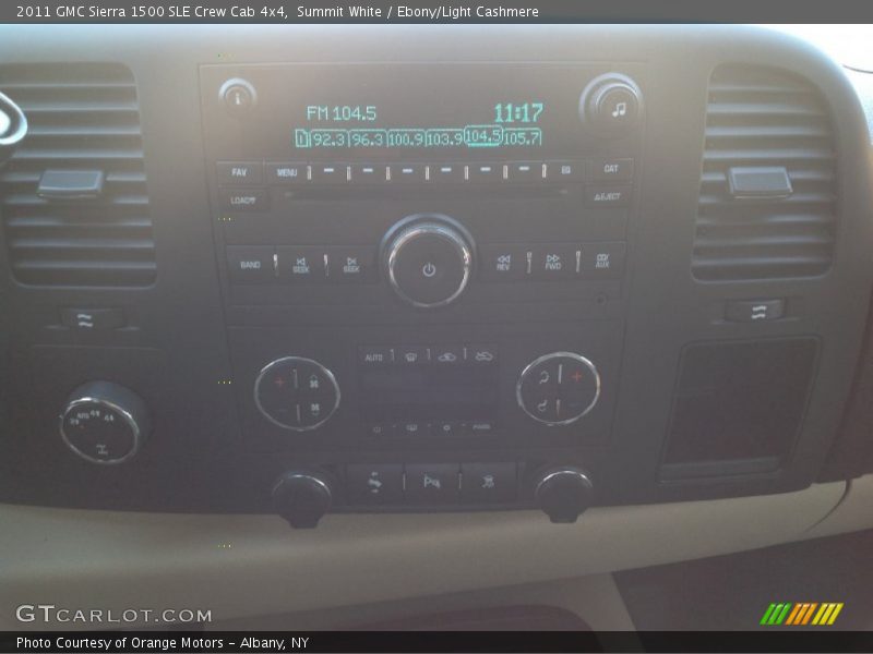 Summit White / Ebony/Light Cashmere 2011 GMC Sierra 1500 SLE Crew Cab 4x4