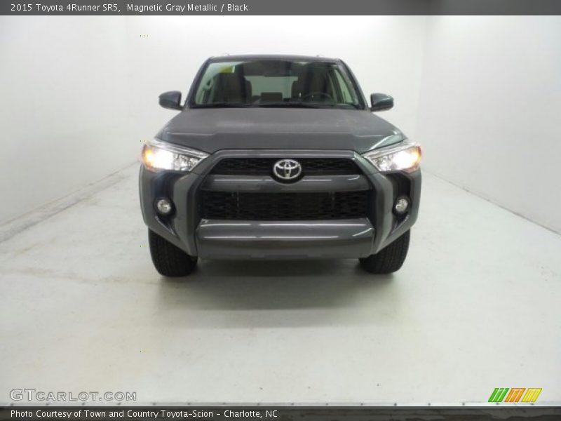 Magnetic Gray Metallic / Black 2015 Toyota 4Runner SR5