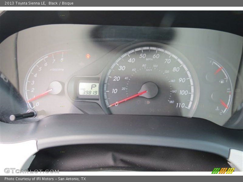 Black / Bisque 2013 Toyota Sienna LE