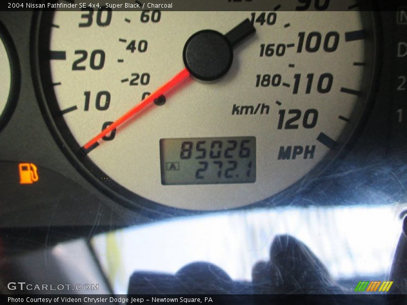 Super Black / Charcoal 2004 Nissan Pathfinder SE 4x4