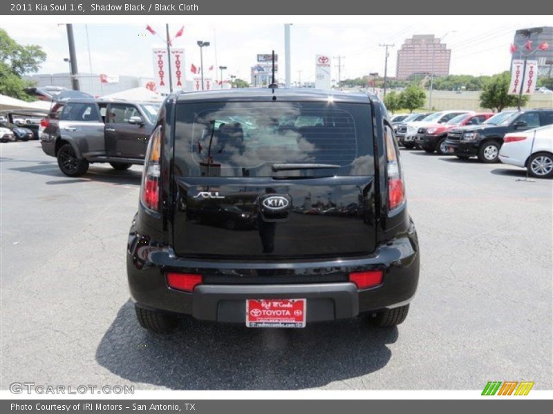 Shadow Black / Black Cloth 2011 Kia Soul 1.6