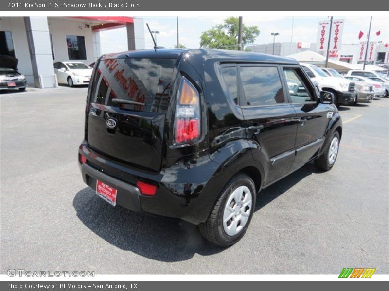 Shadow Black / Black Cloth 2011 Kia Soul 1.6