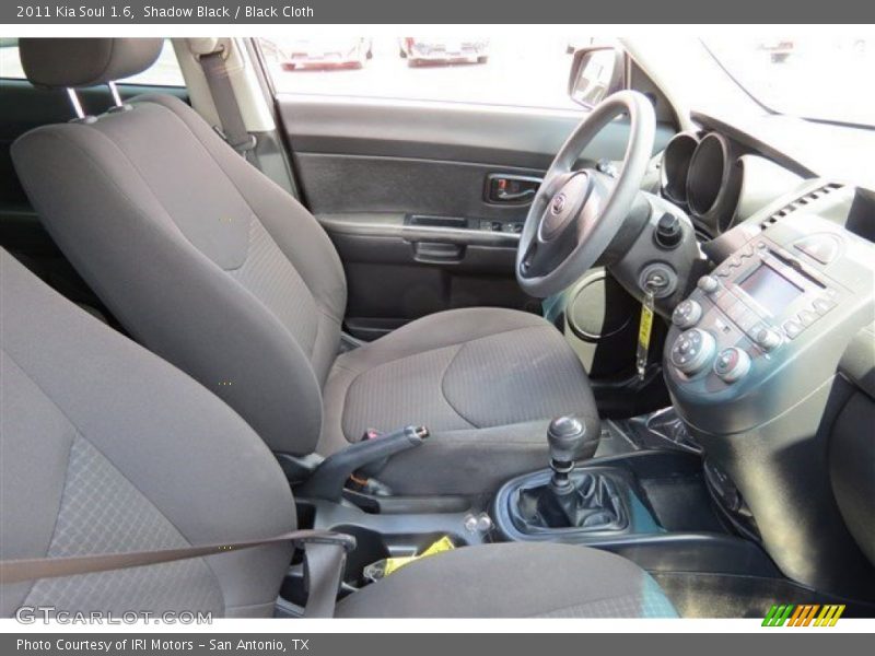 Shadow Black / Black Cloth 2011 Kia Soul 1.6