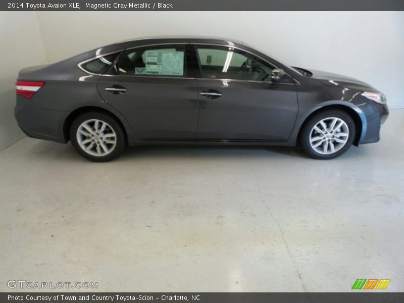 Magnetic Gray Metallic / Black 2014 Toyota Avalon XLE