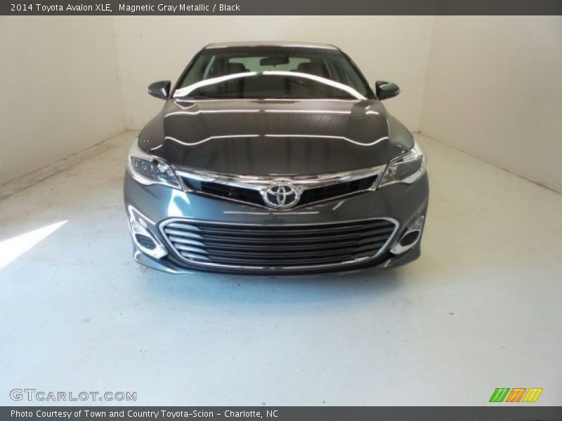 Magnetic Gray Metallic / Black 2014 Toyota Avalon XLE