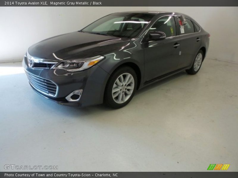 Magnetic Gray Metallic / Black 2014 Toyota Avalon XLE