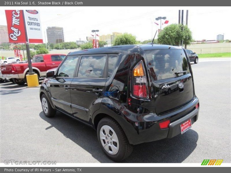 Shadow Black / Black Cloth 2011 Kia Soul 1.6