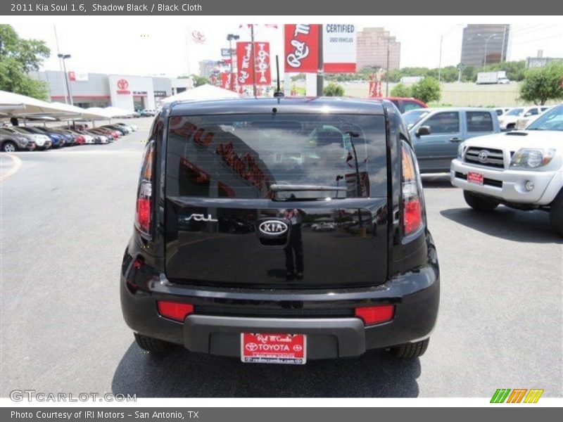 Shadow Black / Black Cloth 2011 Kia Soul 1.6